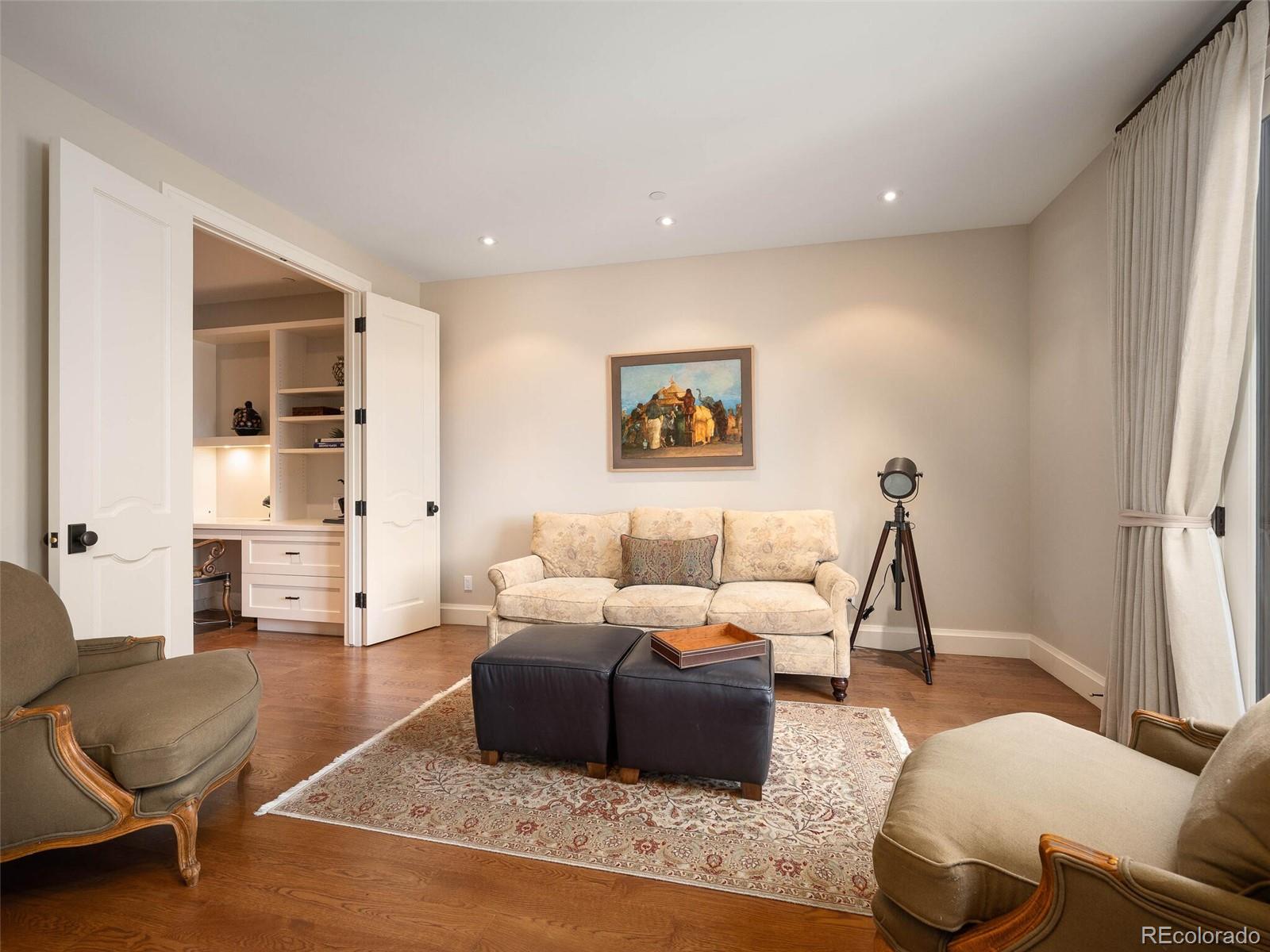 2411 E 5th Avenue Unit: 101
