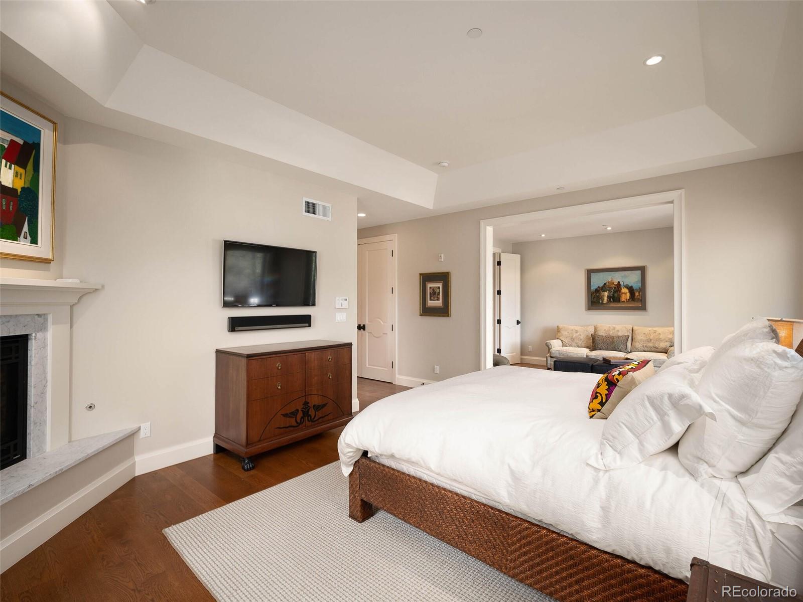 2411 E 5th Avenue Unit: 101