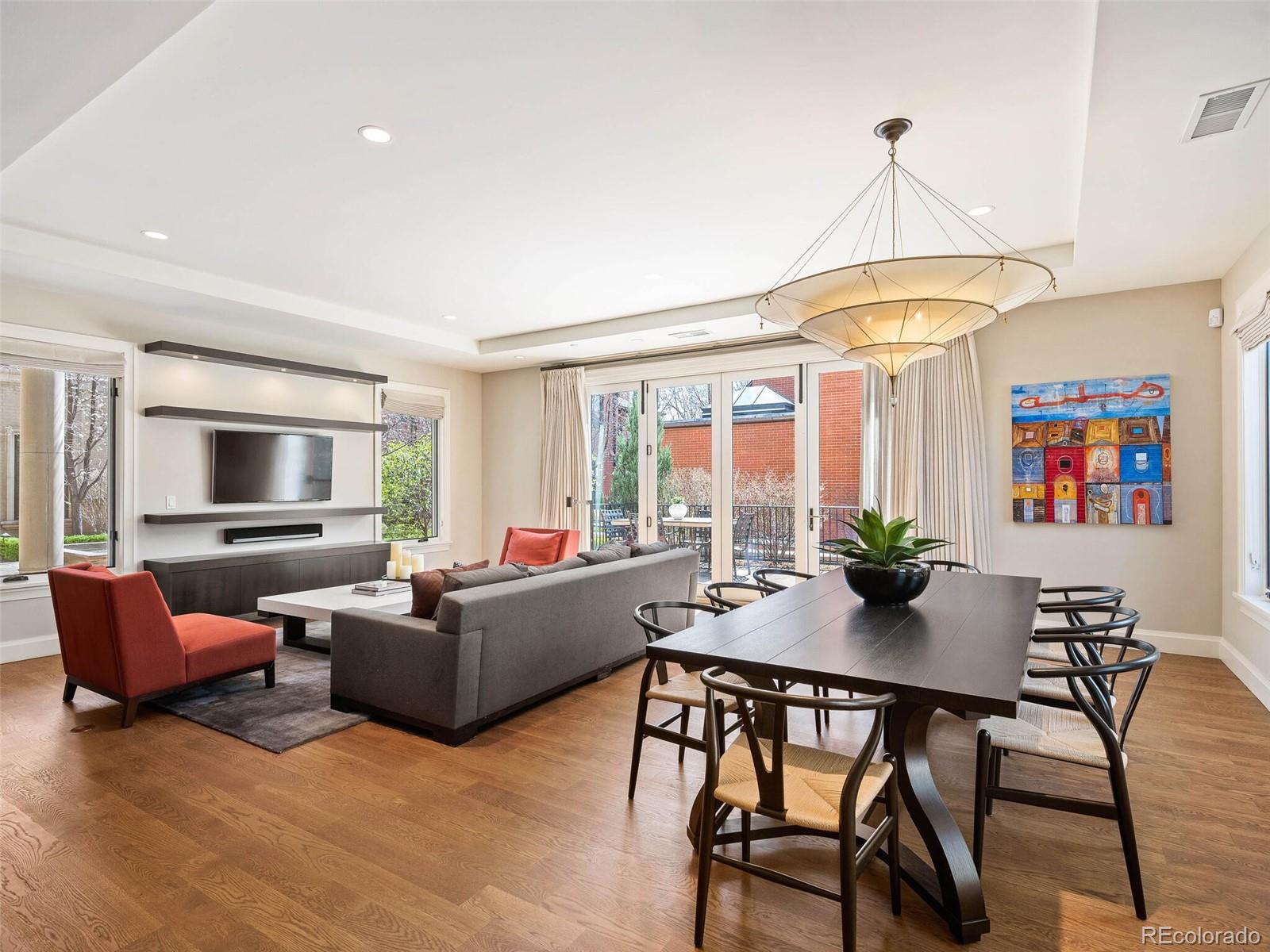 2411 E 5th Avenue Unit: 101