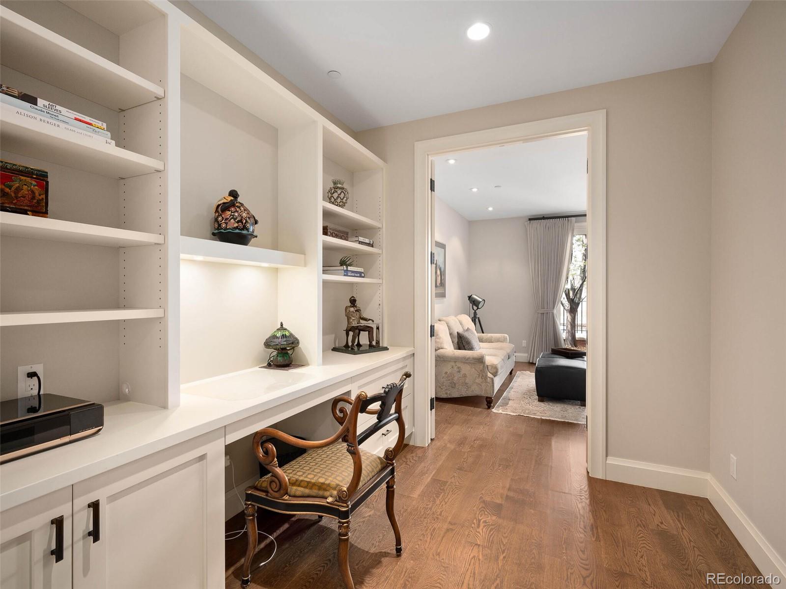 2411 E 5th Avenue Unit: 101