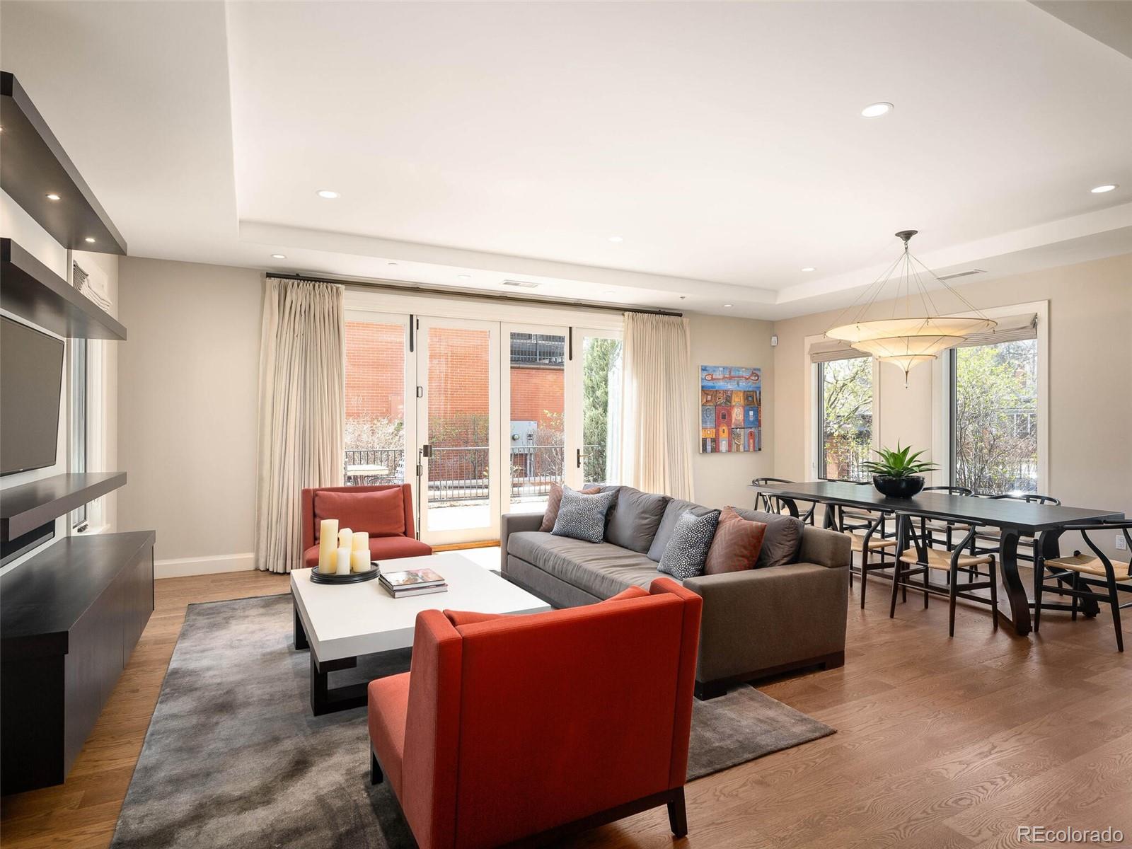2411 E 5th Avenue Unit: 101