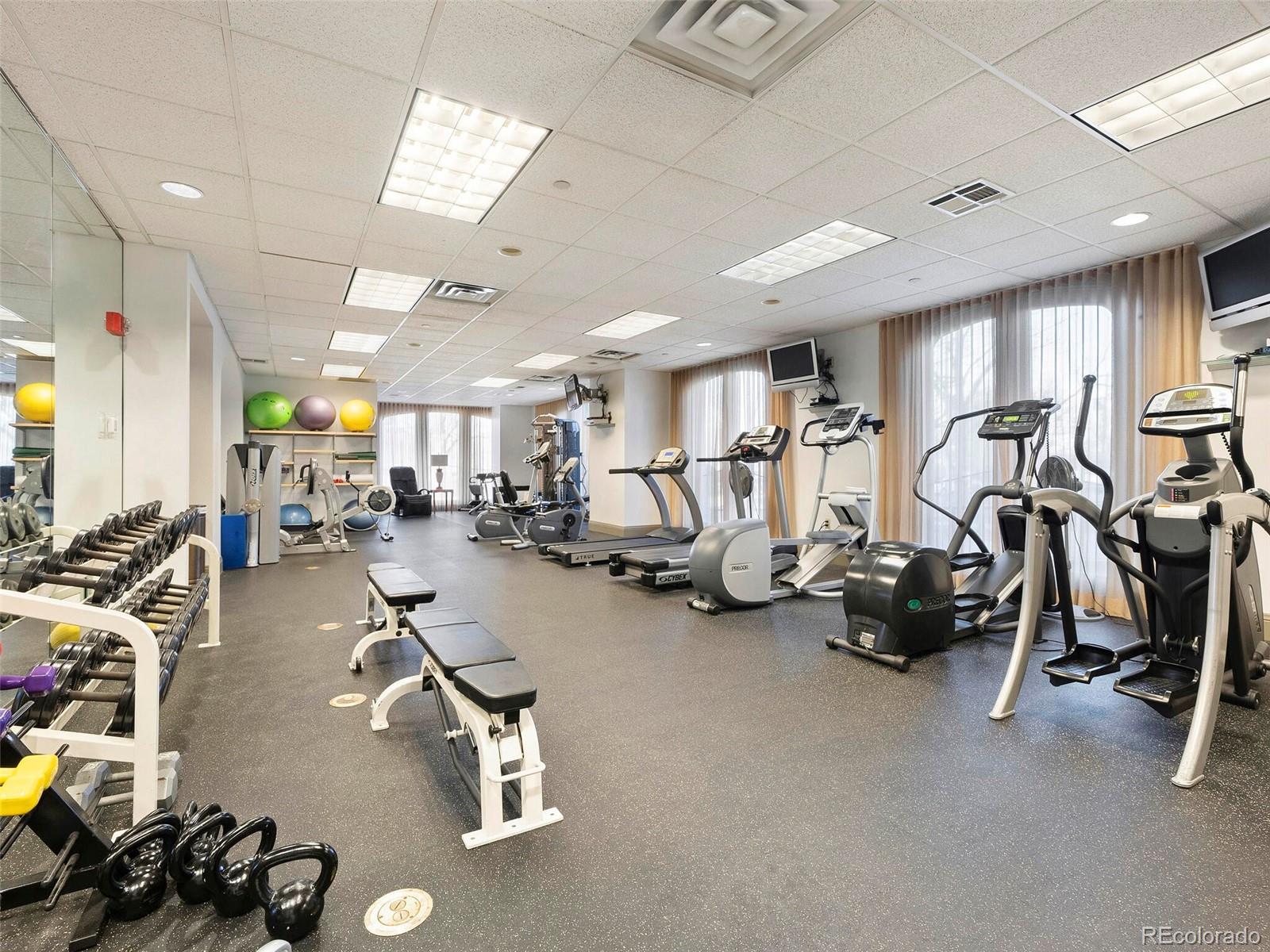 400 E 3rd Avenue Unit: 206