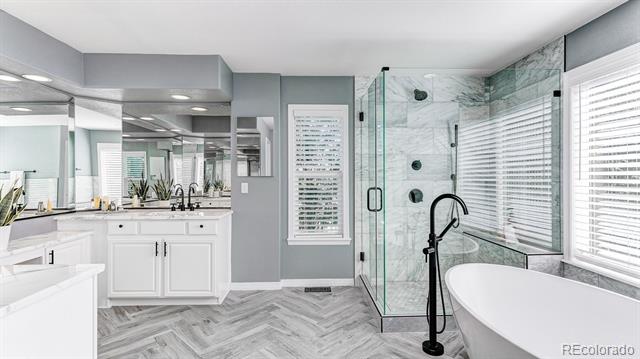 3922 Broadmoor Loop