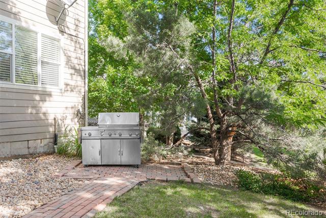3922 Broadmoor Loop