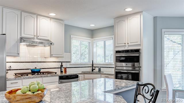 3922 Broadmoor Loop