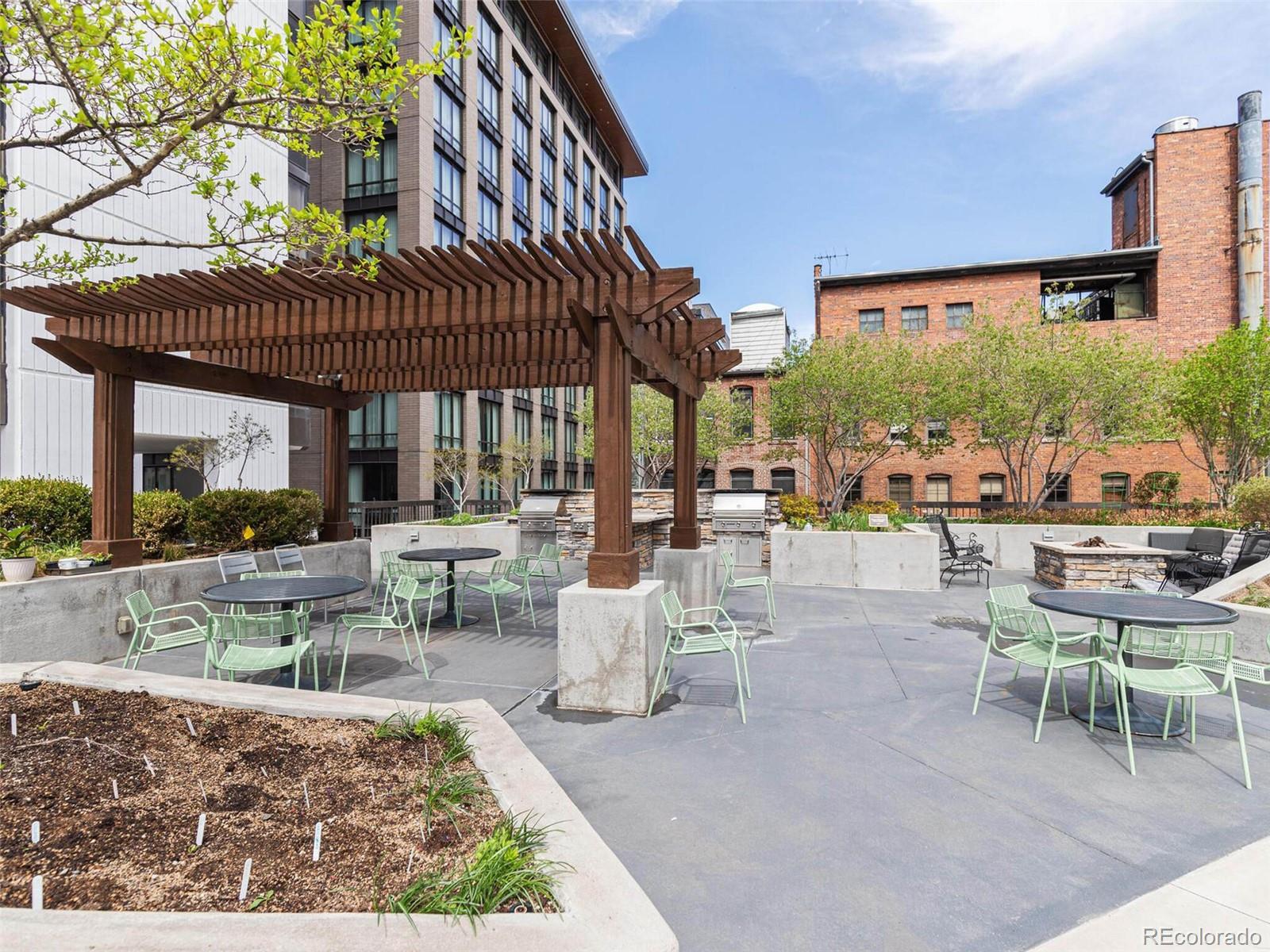 1625 Larimer Street Unit: 3208