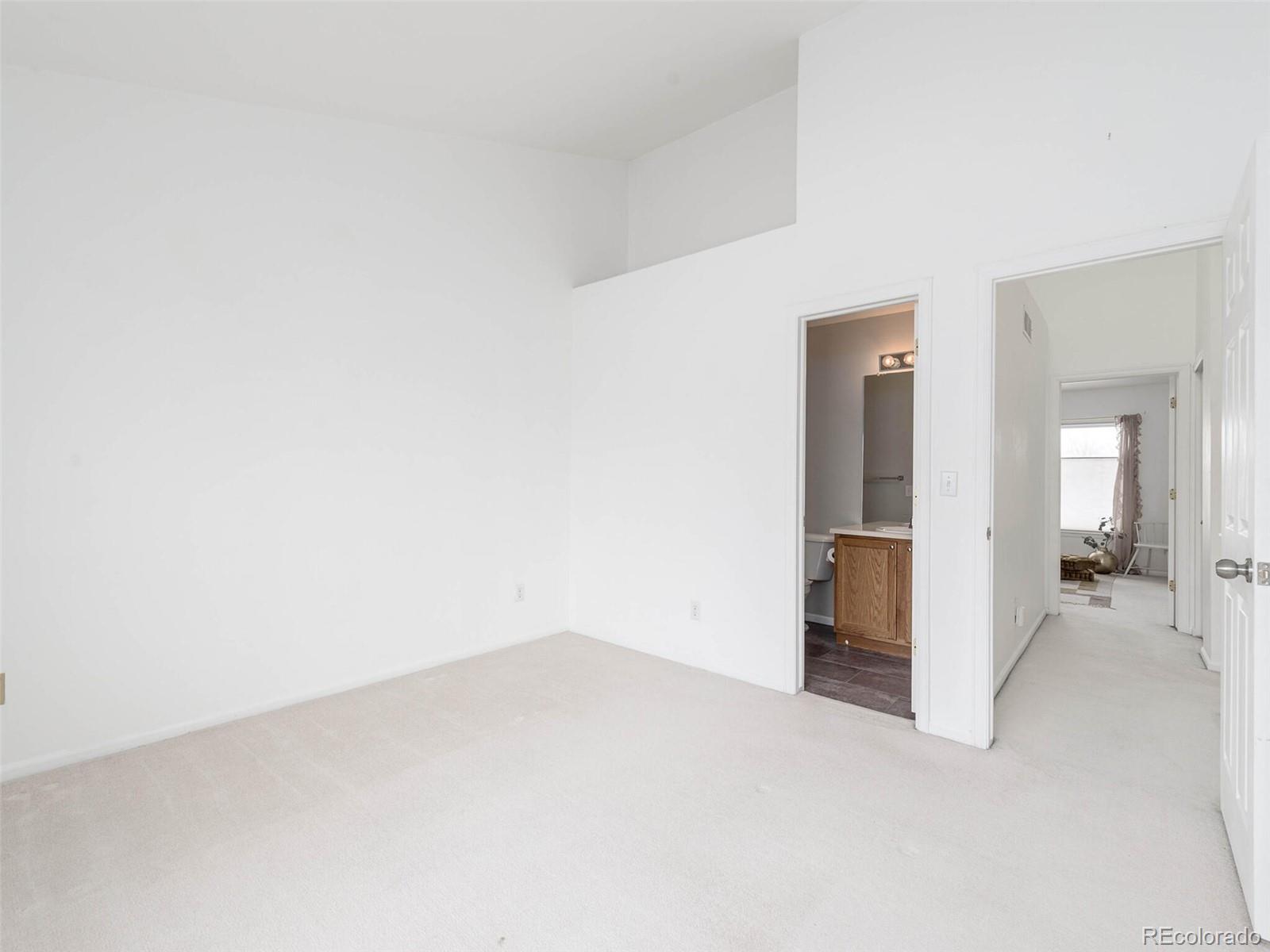 3039 W 107th Place Unit: E
