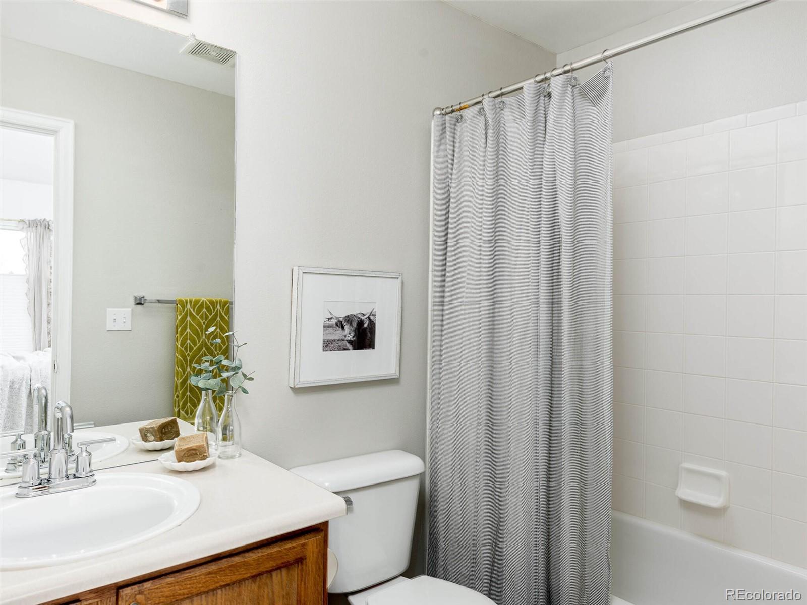 3039 W 107th Place Unit: E
