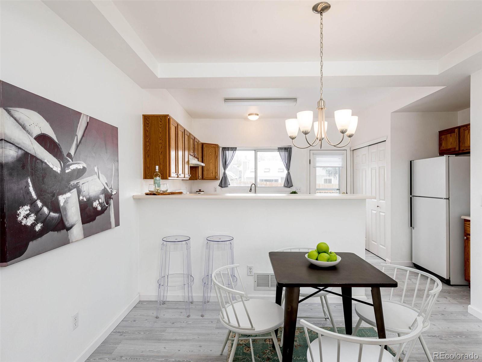 3039 W 107th Place Unit: E