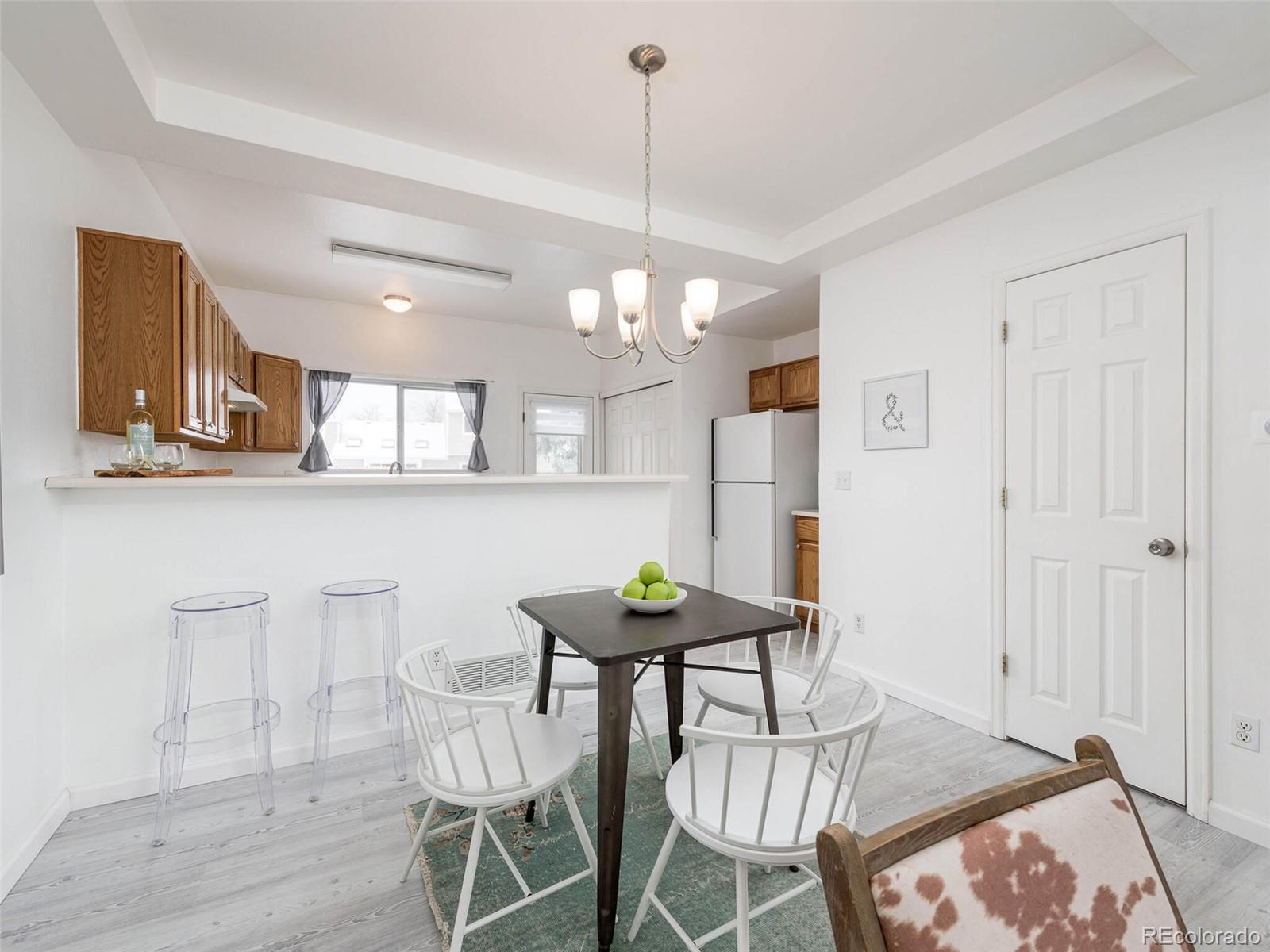 3039 W 107th Place Unit: E
