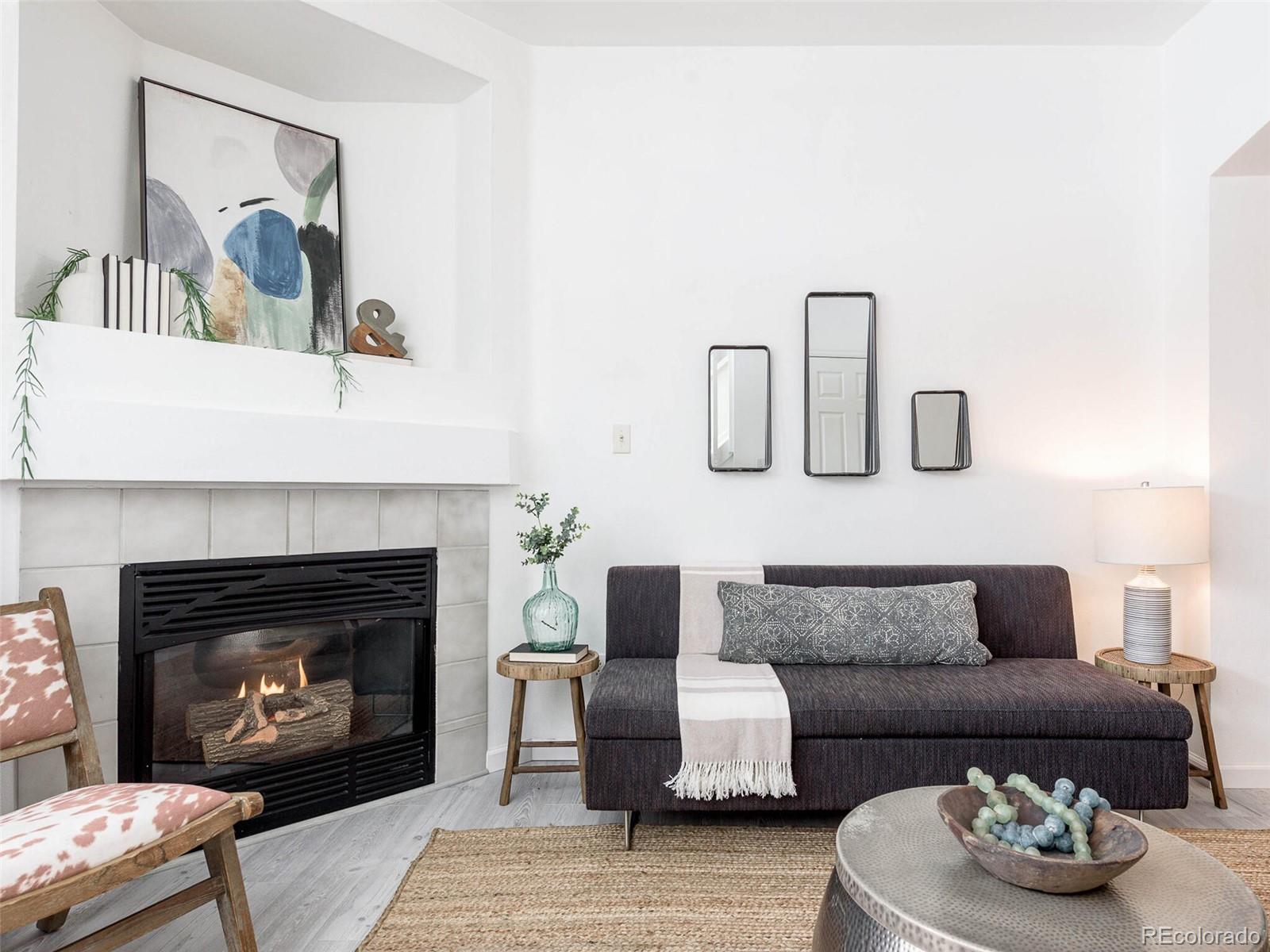 3039 W 107th Place Unit: E