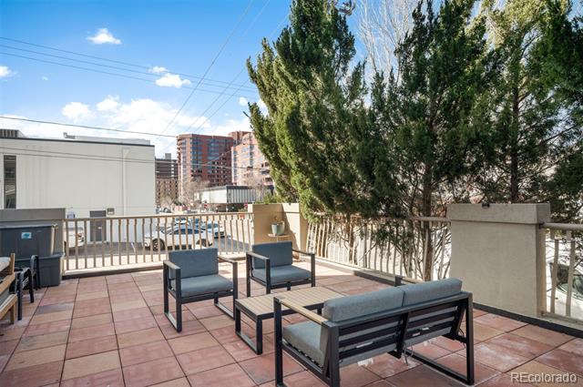 111 S Monroe Street Unit: B104