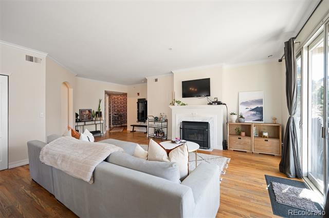 111 S Monroe Street Unit: B104
