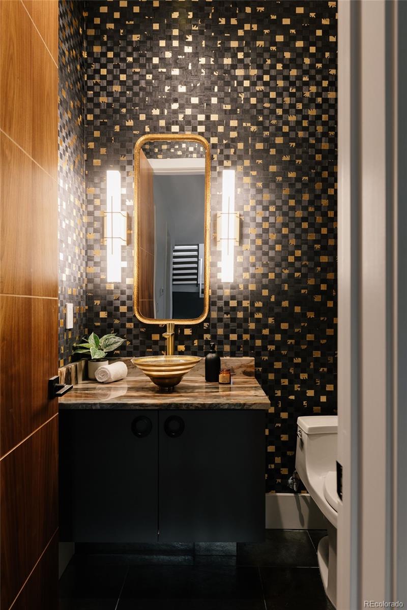 164 S Fairfax Street