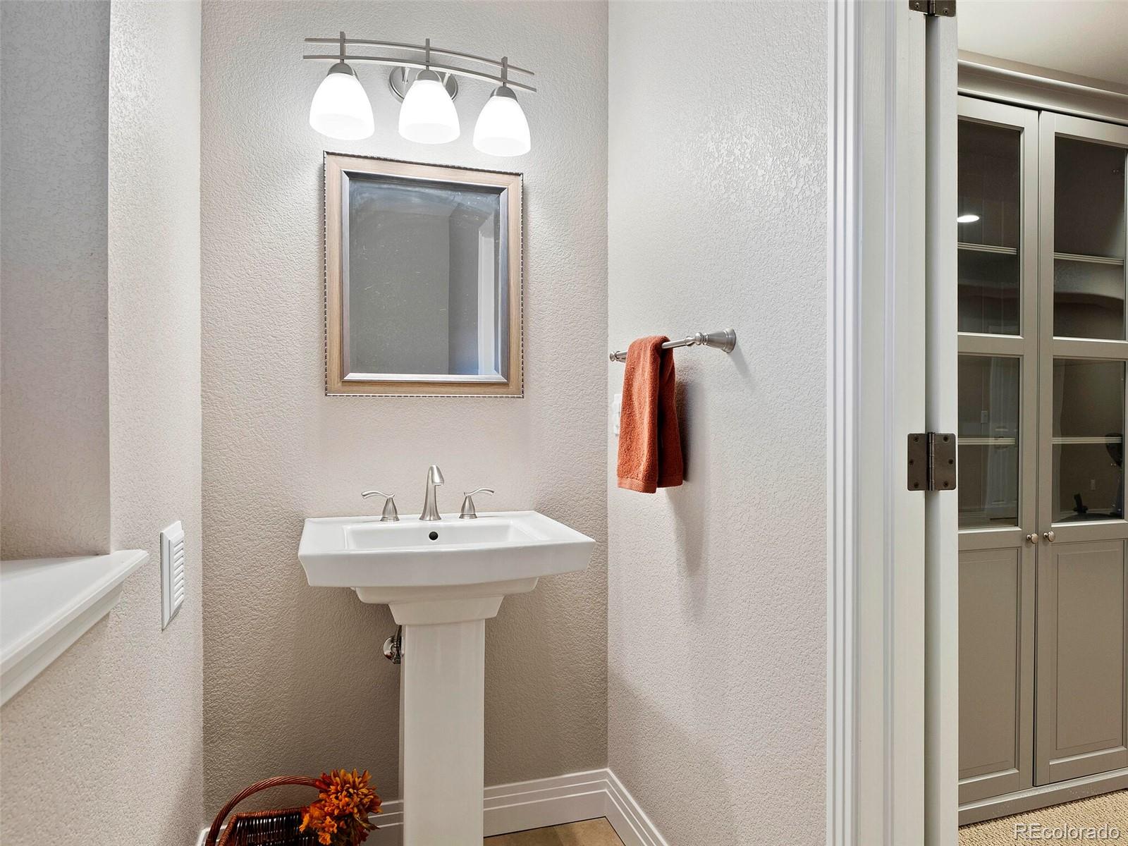 2568 Quail Creek Drive