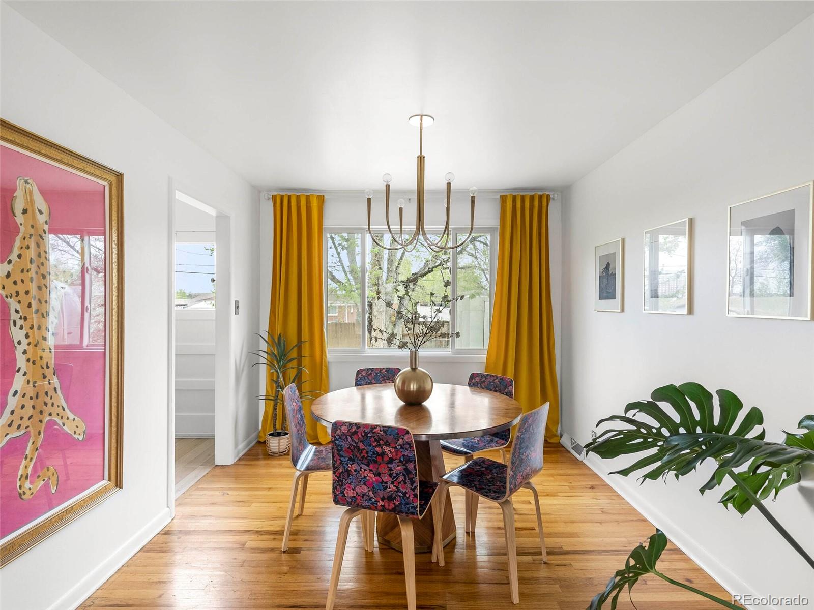3072 W Monmouth Avenue