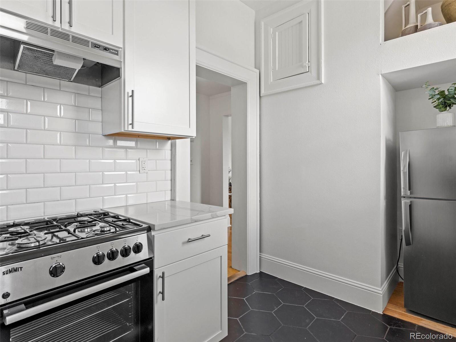 1401 N Franklin Street Unit: 4