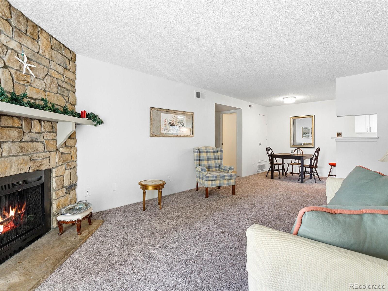 8555 Fairmount Drive Unit: 207