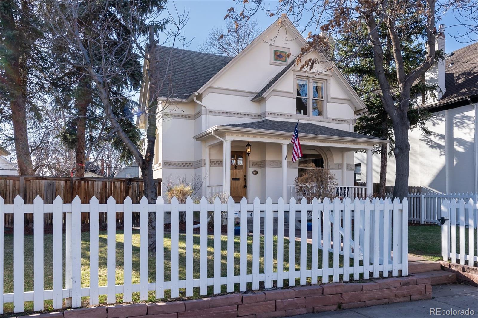 463 N Corona Street