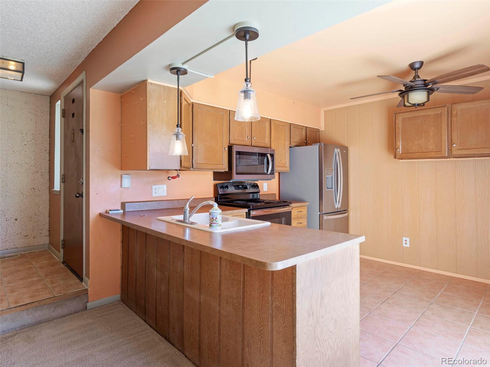 2431 S Xanadu Way Unit: D