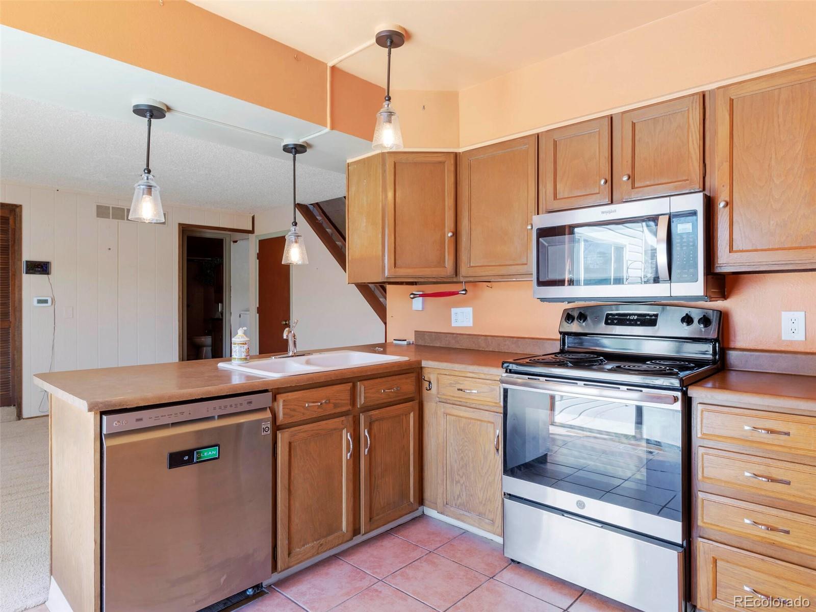 2431 S Xanadu Way Unit: D