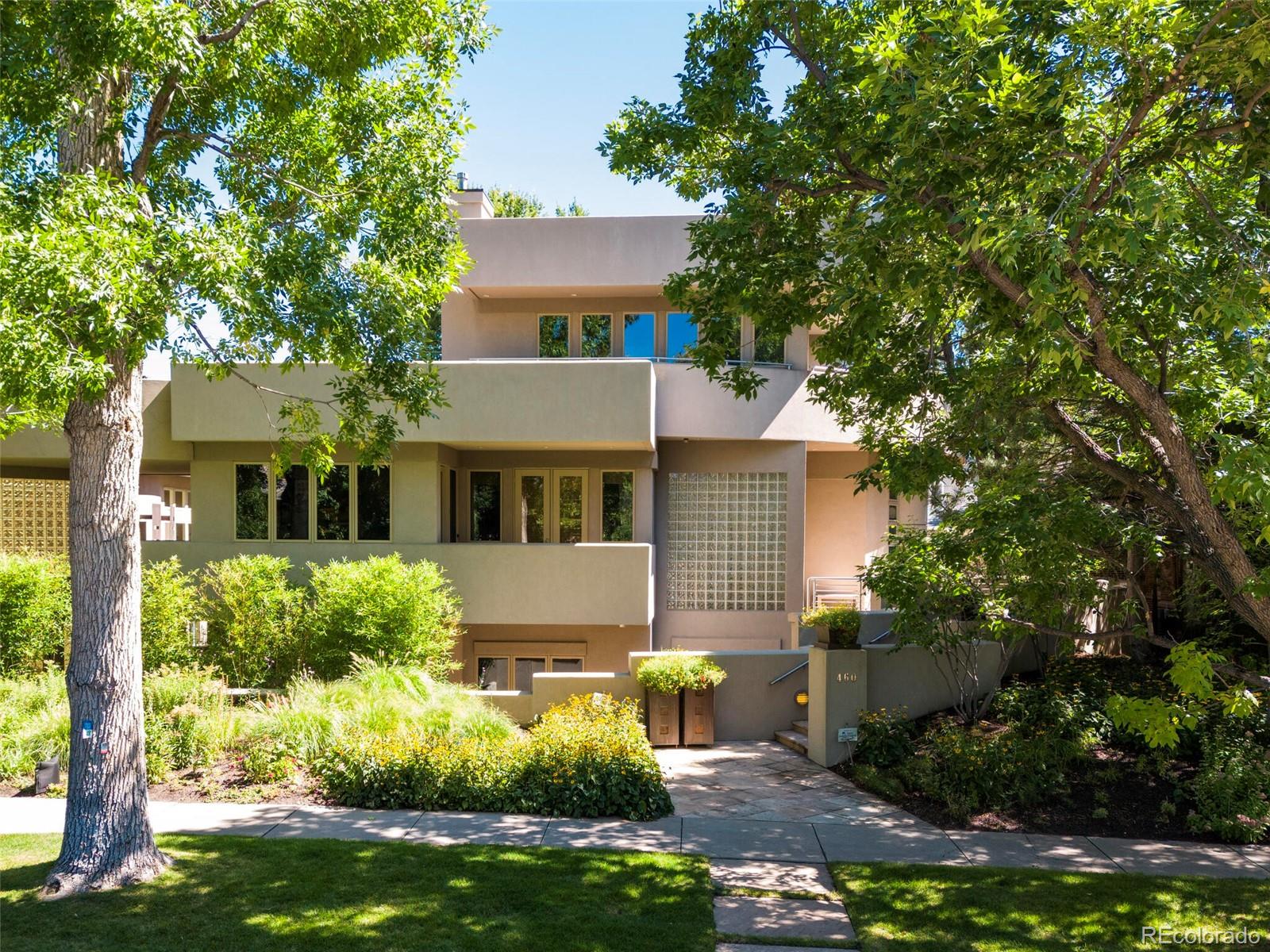 460 Saint Paul Street