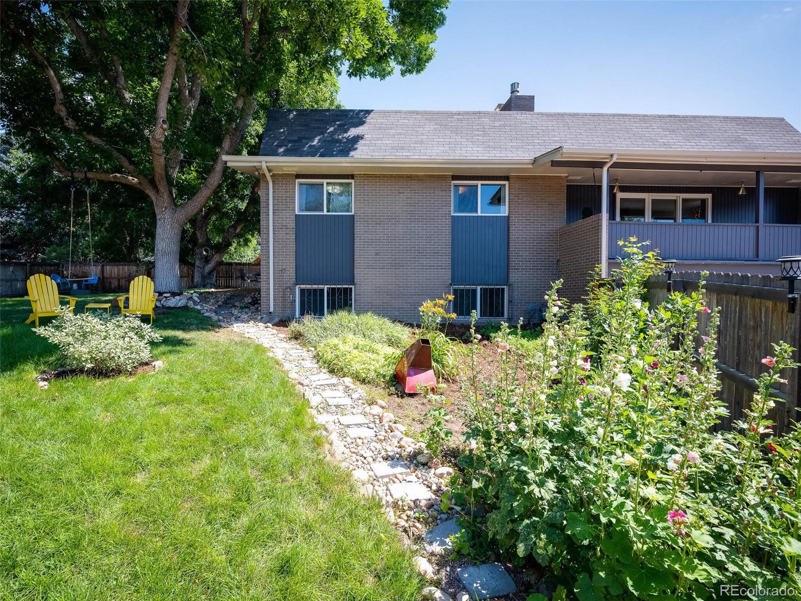 2755 S Ames Way