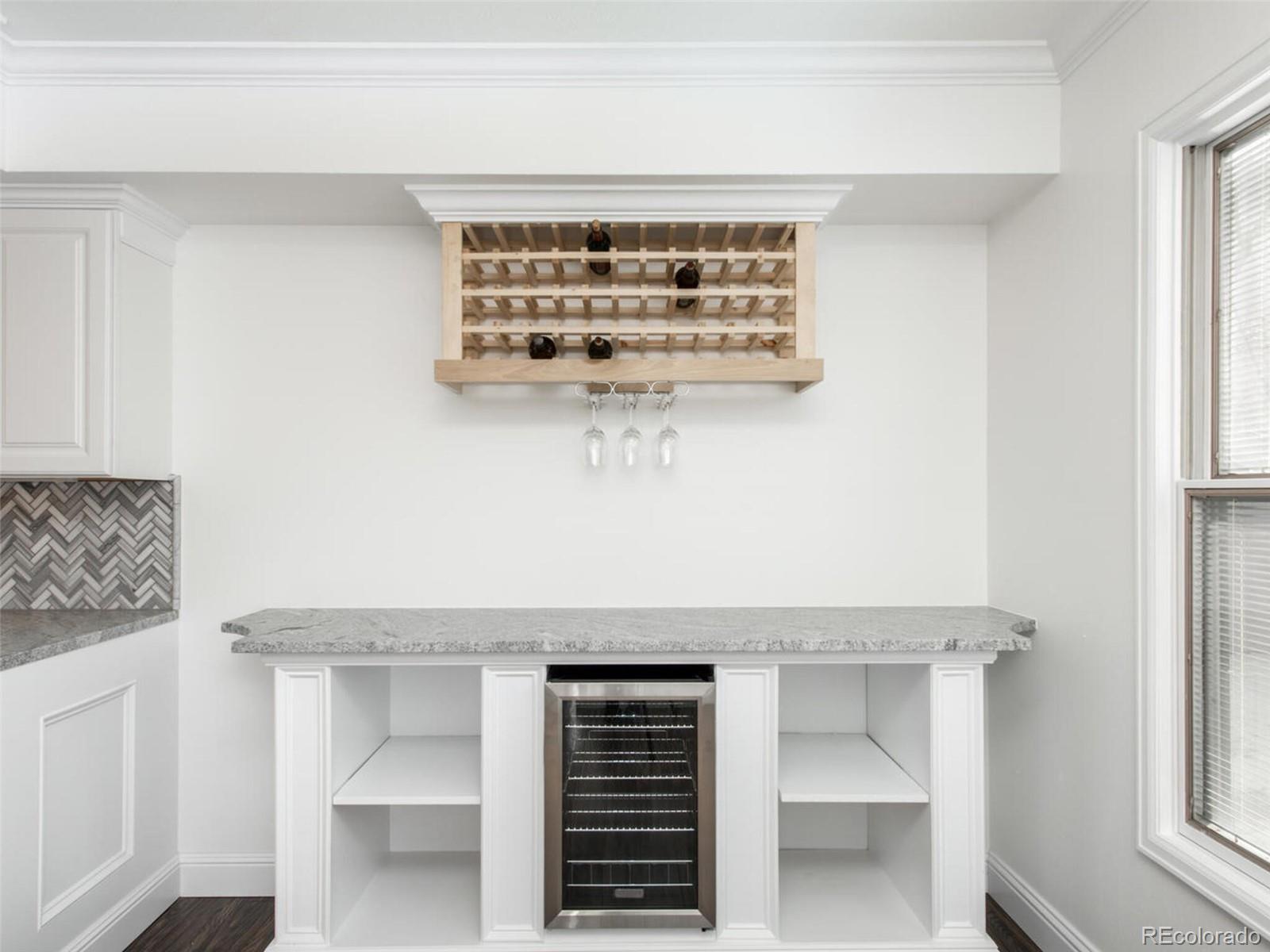 221 S Garfield Street Unit: 214