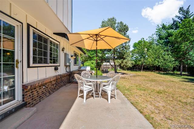 1966 S Macon Way