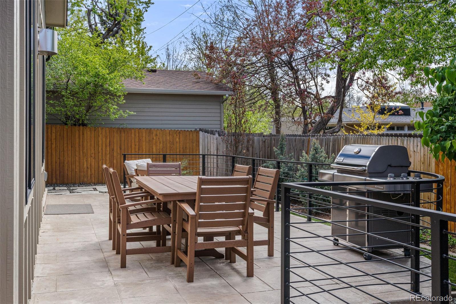 439 Oneida Street