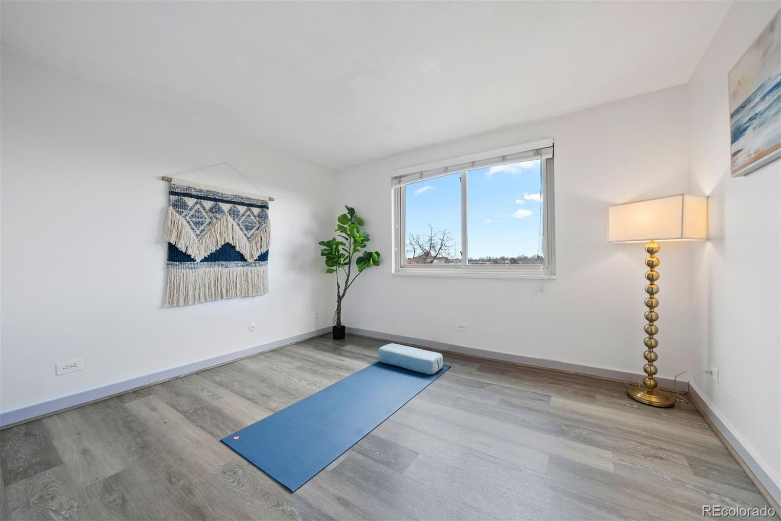 1366 Garfield Street Unit: 502
