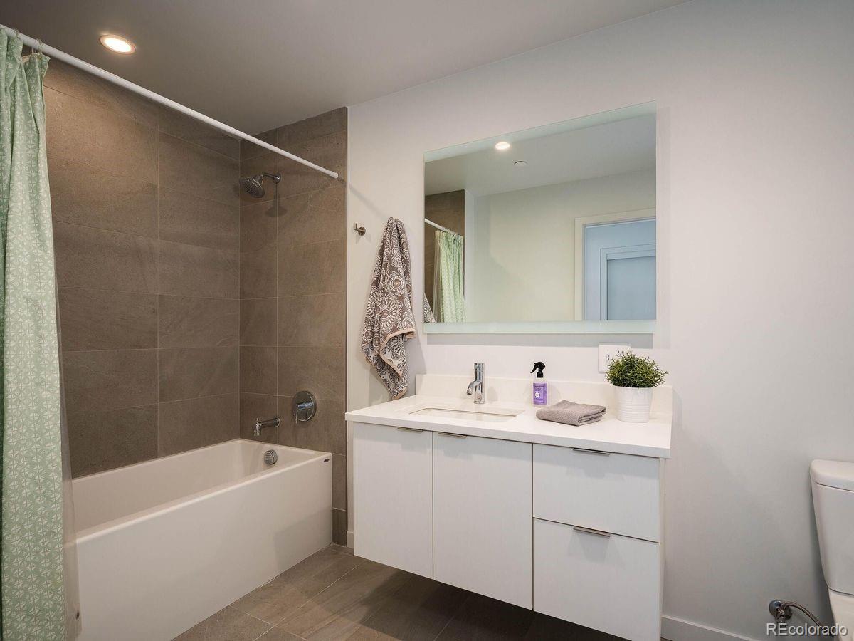 1300 N Ogden Street Unit: 302