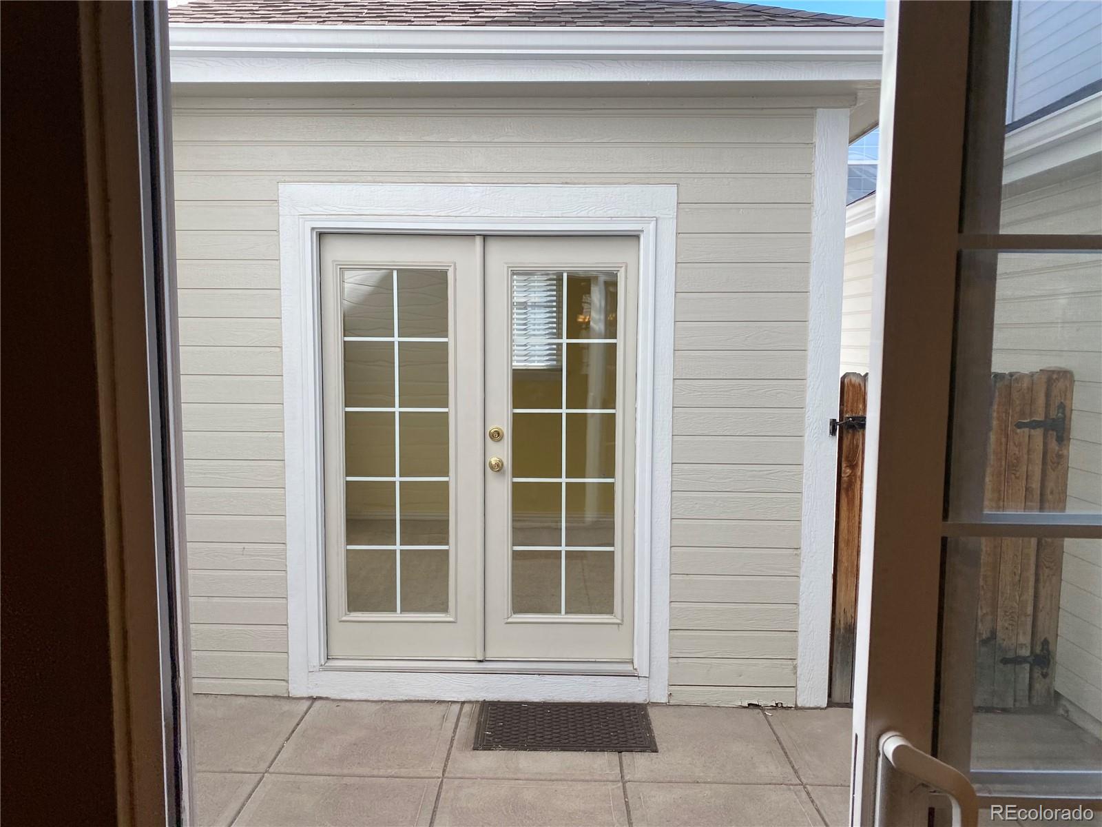 8300 Fairmount Unit: U103