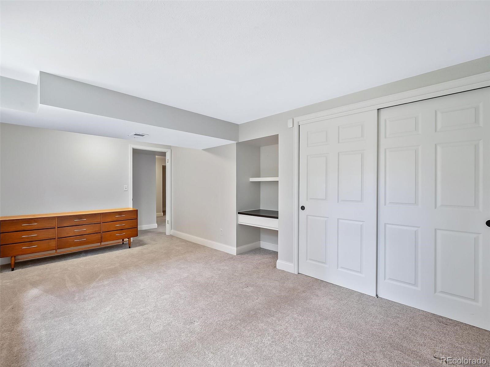 5335 Nassau Circle E