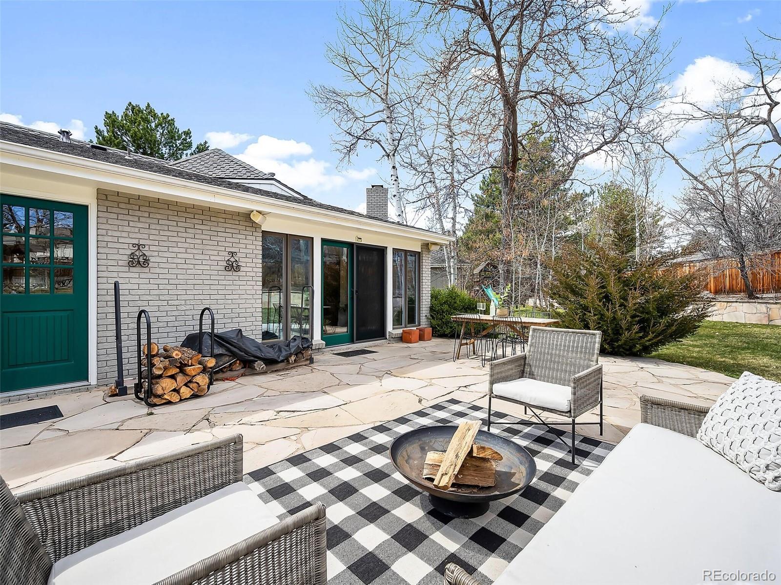 5335 Nassau Circle E