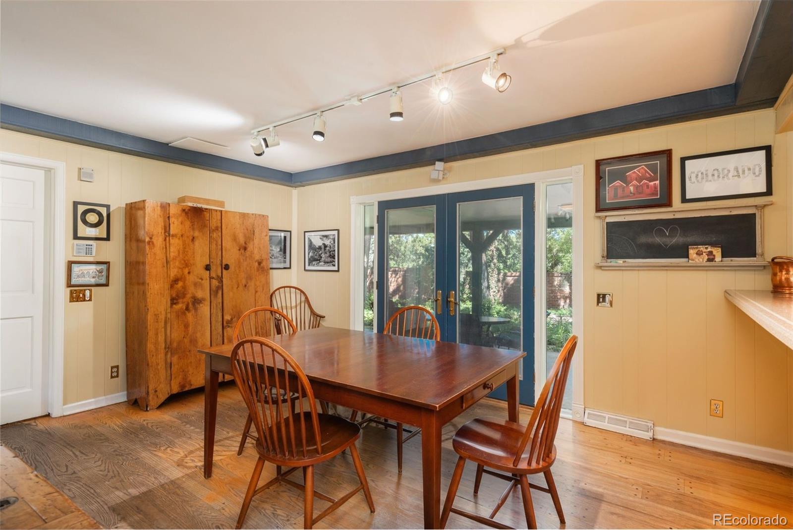 3 E Belleview Drive