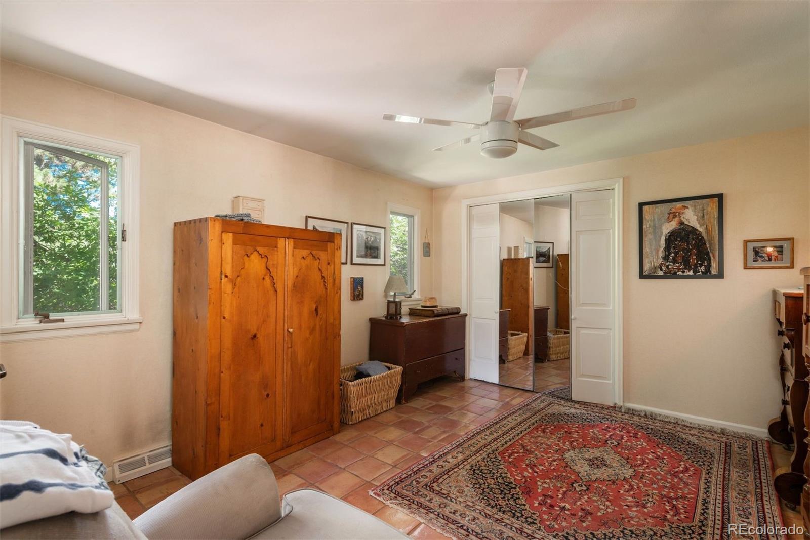 3 E Belleview Drive