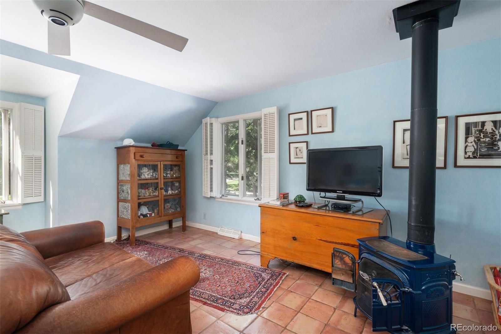 3 E Belleview Drive