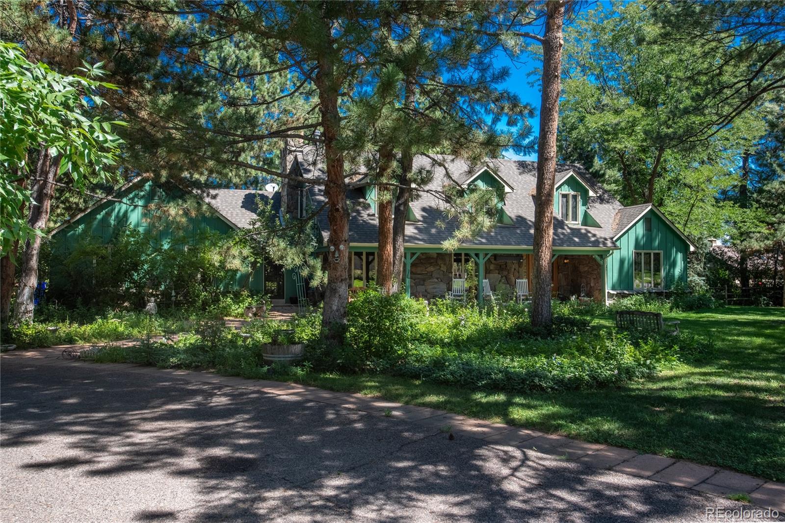 3 E Belleview Drive