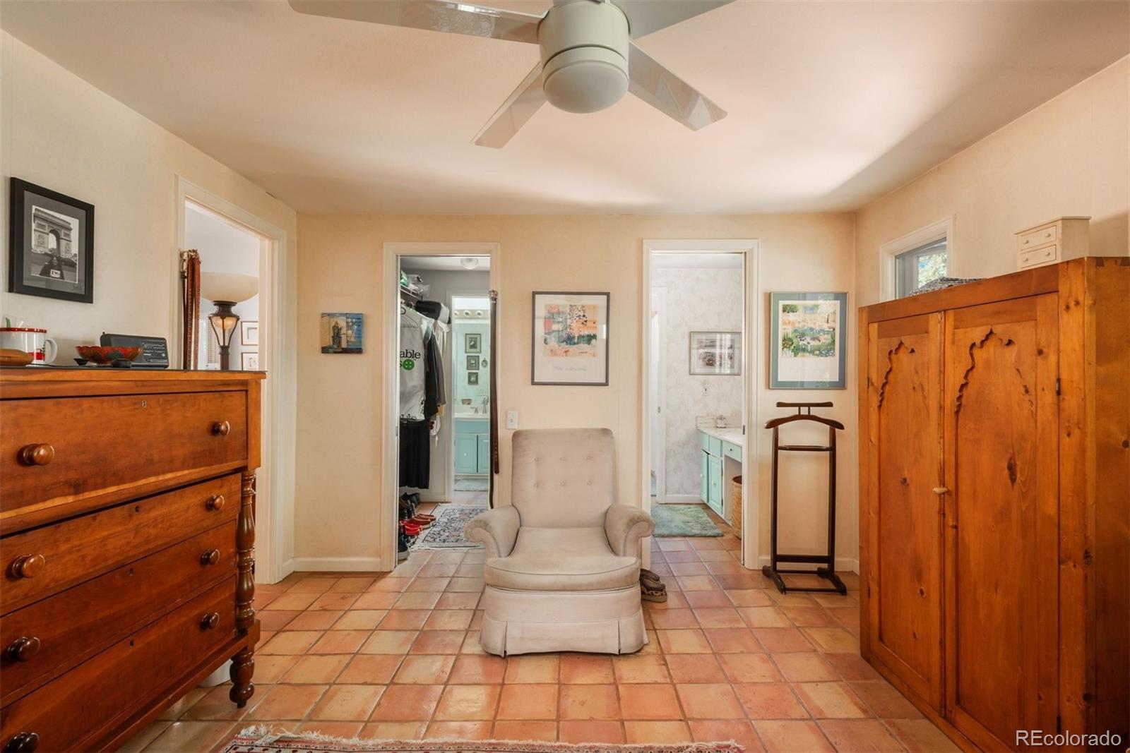 3 E Belleview Drive