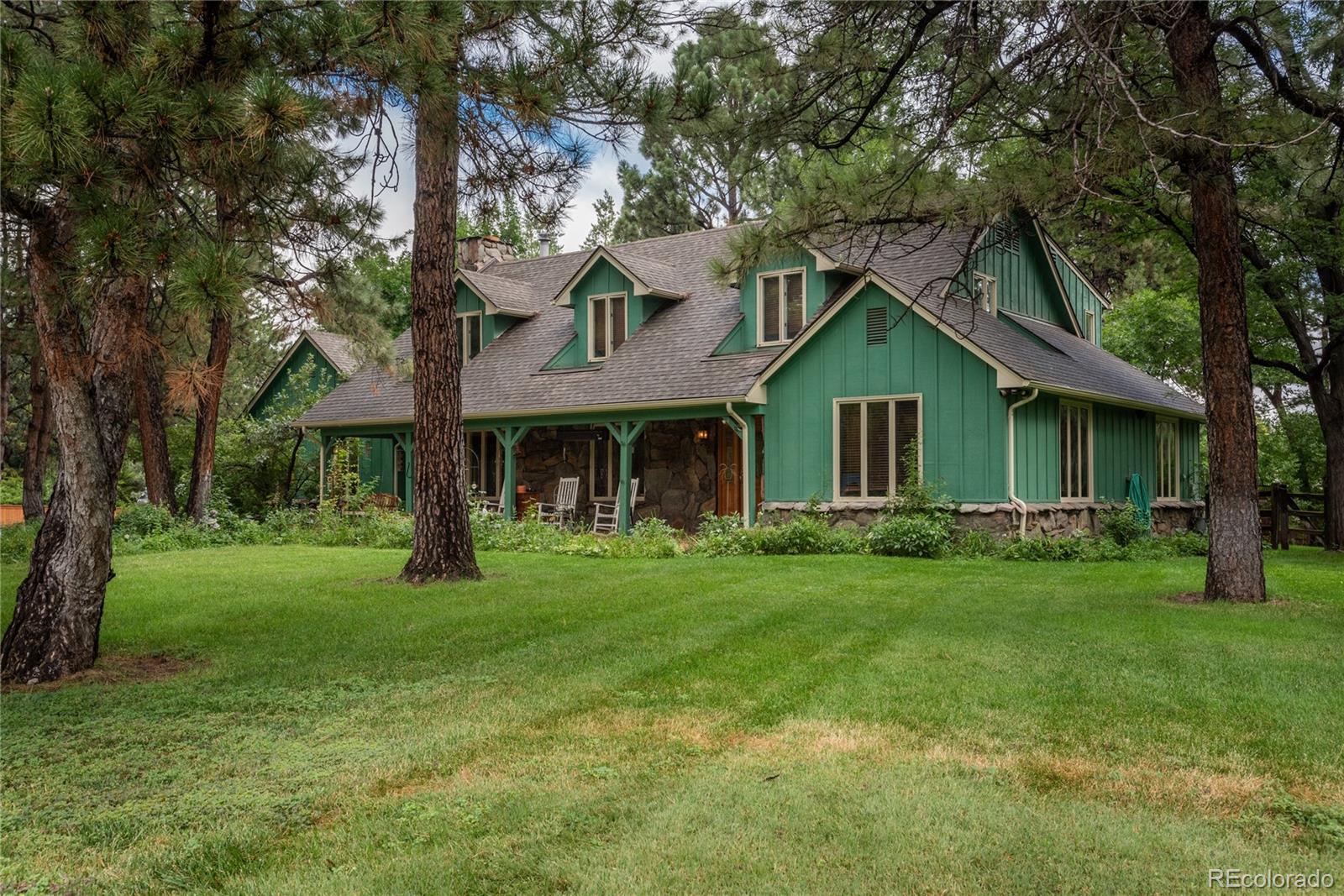 3 E Belleview Drive