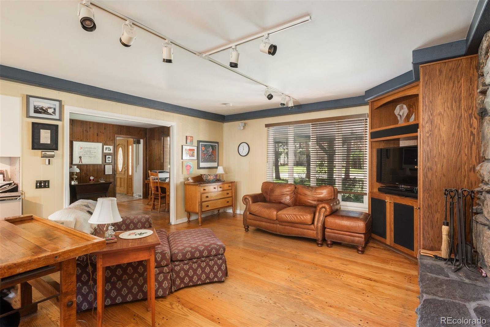 3 E Belleview Drive