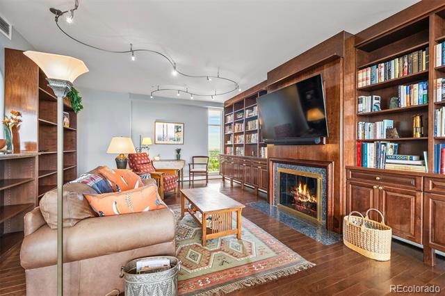 1201 N Williams Street Unit: 18A
