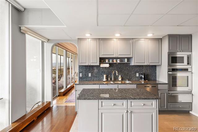 1201 N Williams Street Unit: 18A