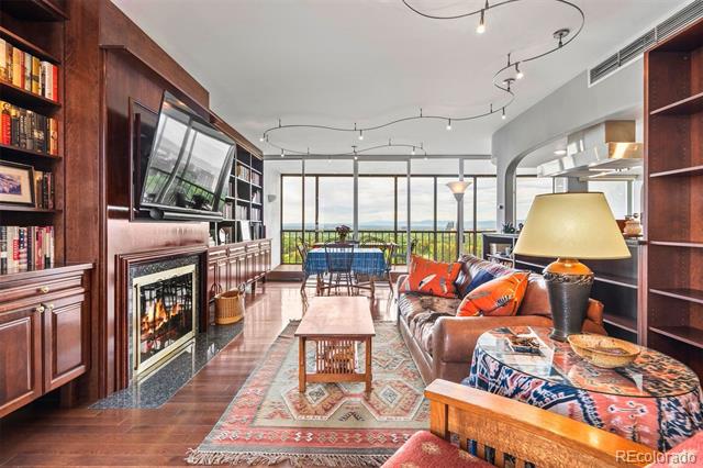 1201 N Williams Street Unit: 18A