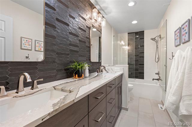 10703 W Turtle Mountain