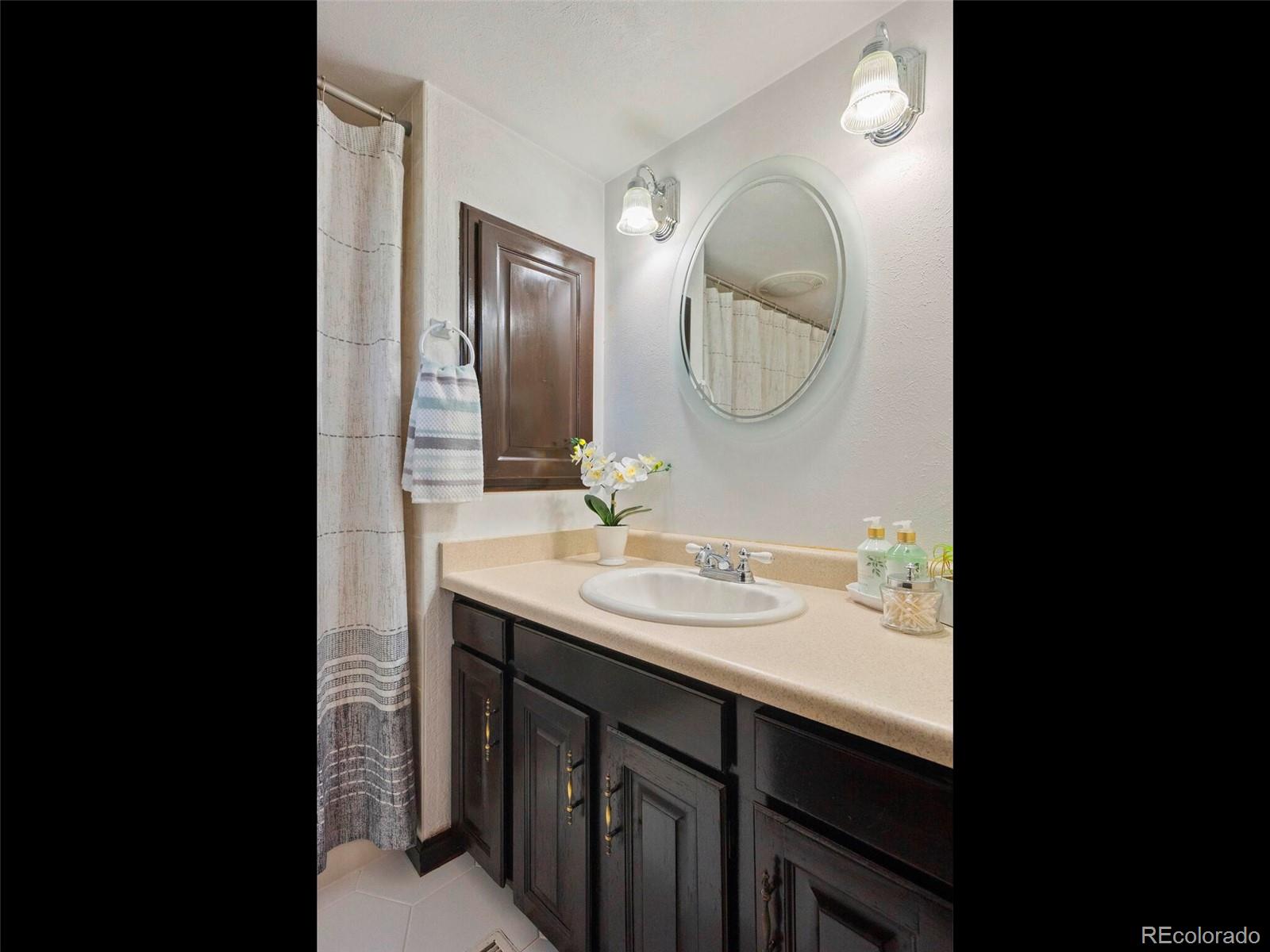 10211 Zenobia Circle