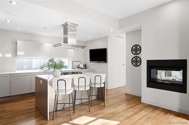 33 S Ogden Street
