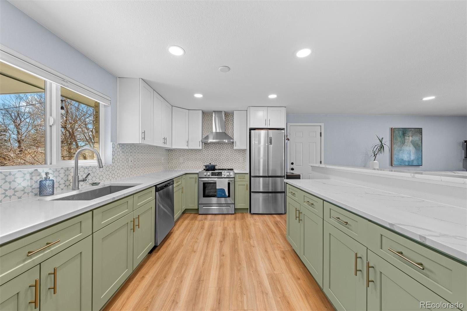 9922 W 66th Place