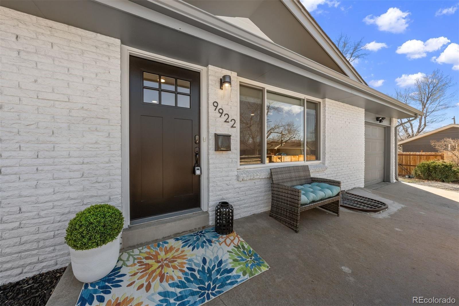 9922 W 66th Place
